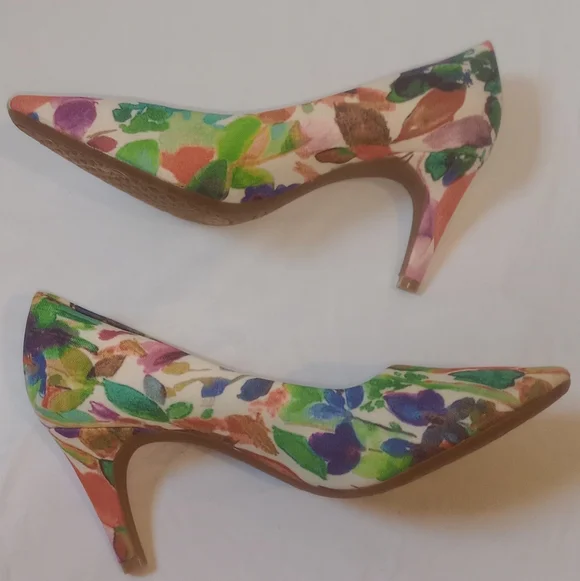 Aerosoles Floral Heels Size 8M Colorful Watercolor Print Kitten Heel Pumps - Picture 5 of 9